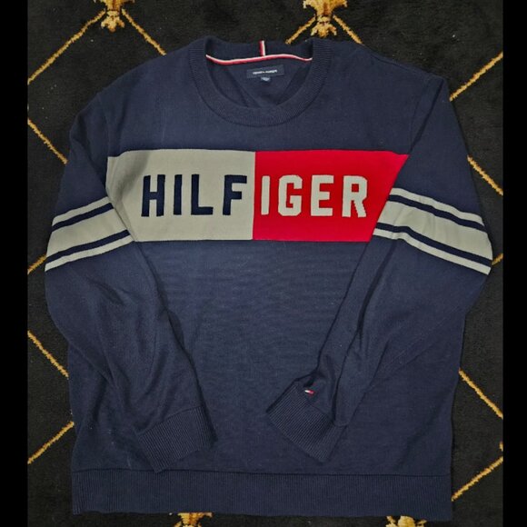 Tommy Hilfiger sweater